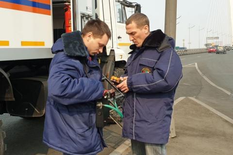 Измерение содержания взвесей в воздухе. Фото: ИА PrimaMedia